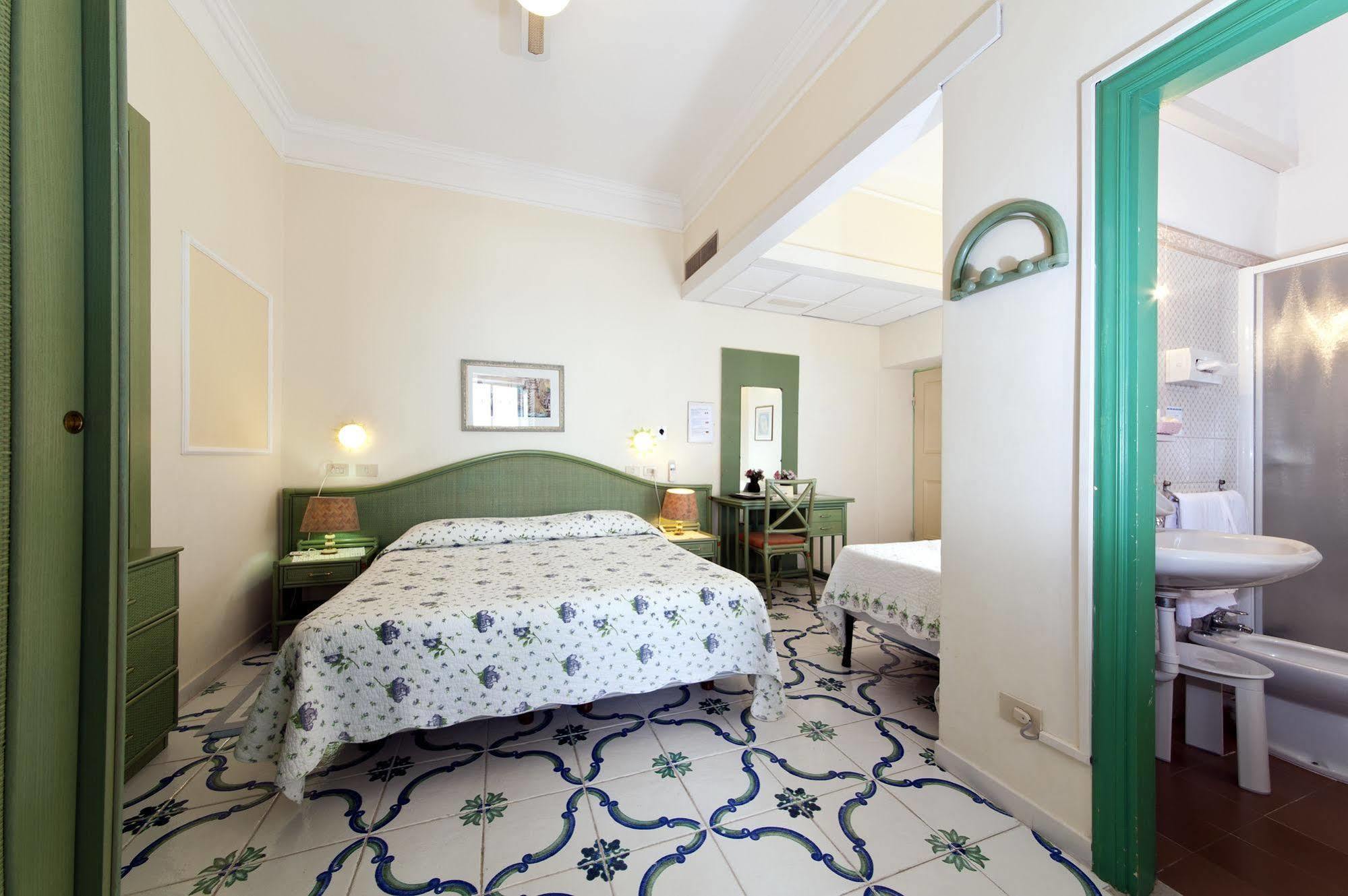 Hotel La Palma Sant'Angelo  Dış mekan fotoğraf